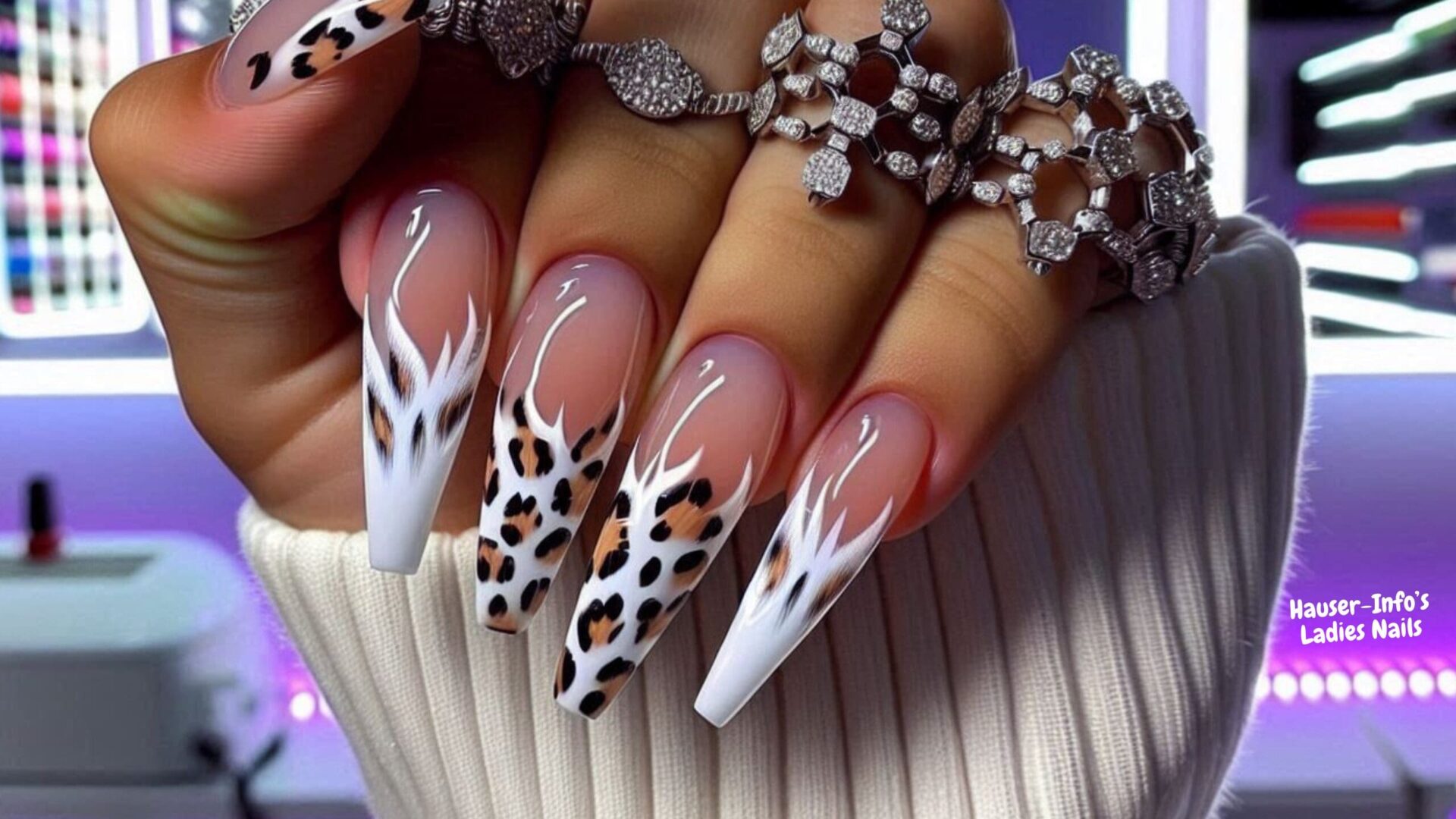 Animal print nails