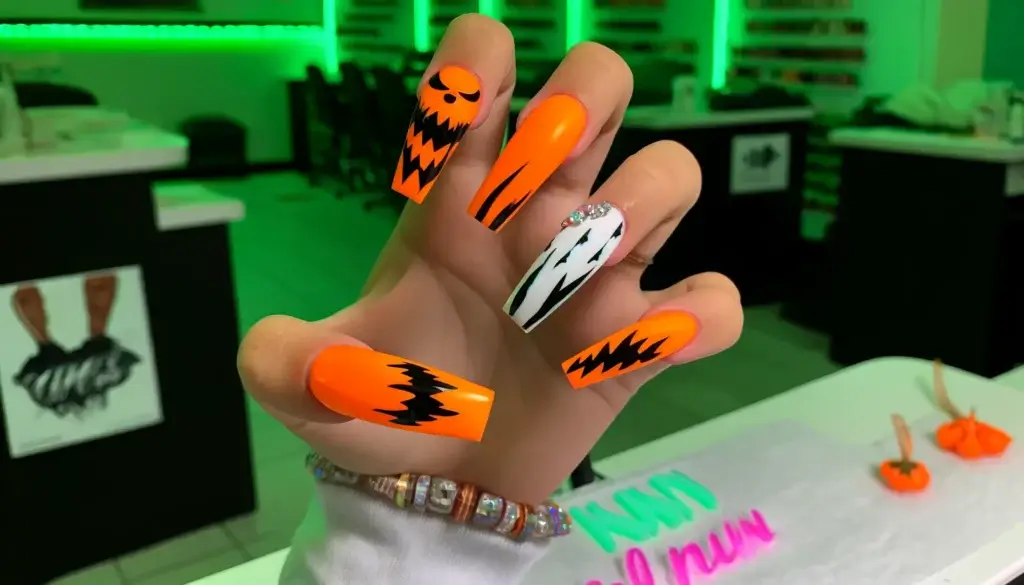 halloween nail designs