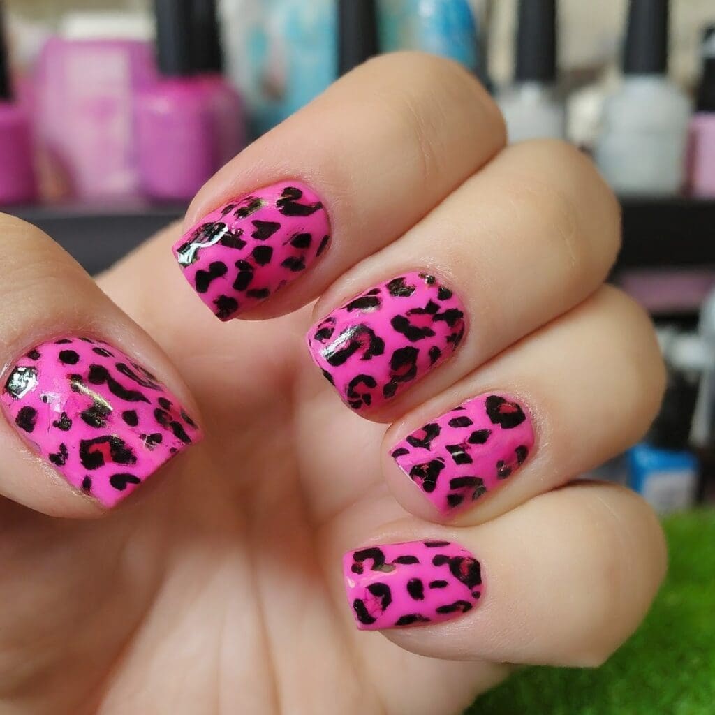 hot pink nail designs